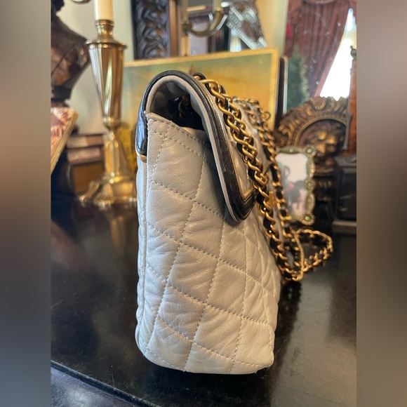 Chanel lambskin Quilted mademoiselle east west flap light Gray Leather Bag - Picture 5 of 9